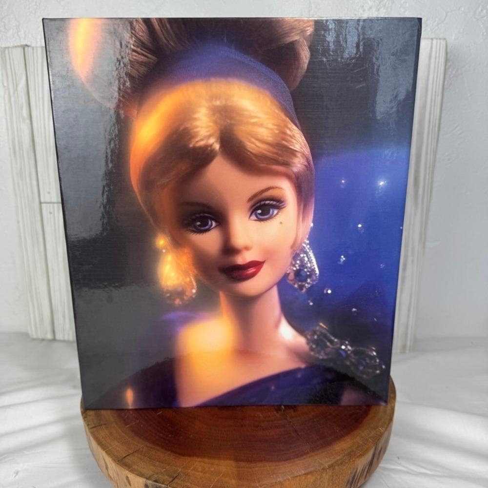 1998 Official Barbie Collector's Club Third Edition Binder 40th Anniversary News